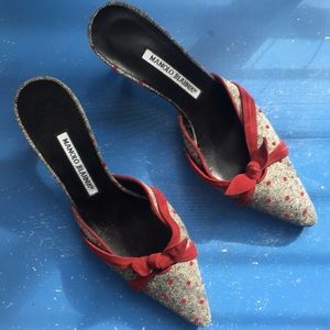 Manolo Blahnik Kitten Heel